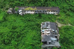  Công an truy quét điểm tiêm chích ma túy trên núi Thiên Bút ở Quảng Ngãi