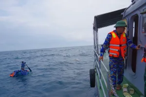 Tàu cá phát hiện một thi thể nam giới cách đảo Lý Sơn 8 hải lý