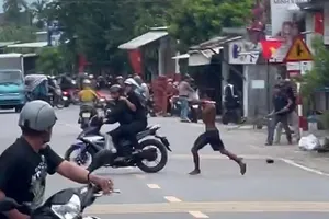 Quảng Ngãi: Xuyên đêm truy bắt kẻ cầm dao đuổi chém người đi đường