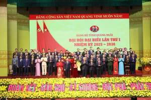 Công bố Quyết định của Bộ Chính trị về Ban Chấp hành, Ban Thường vụ Tỉnh ủy Quảng Ngãi