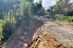 'Thót tim' lưu thông trên tuyến đường phía tây Quảng Ngãi