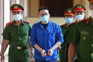 Tòa vẫn xử hacker Nhâm Hoàng Khang dù vắng bị hại