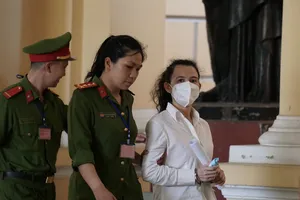 Hôm nay, tòa xử vụ bà Hàn Ni xúc phạm bà Phương Hằng