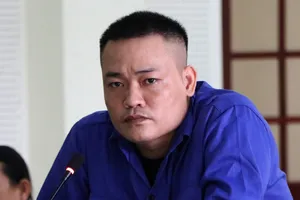 Đang là bị án, nói 'quen biết rộng' để lừa đảo nên án chồng án