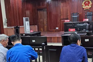 Một vụ lừa đảo chạy chức khó tin 