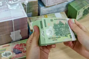 Lấy tiền từ chính công ty của mình để tiêu xài cá nhân, có bị tội?