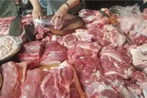 Từ vụ tố bán thịt heo bệnh: Người tố cáo tiêu cực sẽ được bảo vệ 