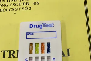 Quảng Ninh: Phát hiện nhiều tài xế xe bồn xăng dầu xài ma túy