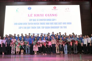 Một kèm một, bồi dưỡng bác sĩ trẻ tình nguyện về vùng đặc biệt khó khăn