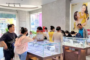 Vàng 999.9 đang thiếu hàng 'toàn tập'