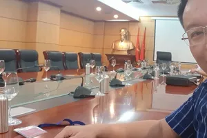 Bộ Tài nguyên và Môi trường từ lâu đã nói không với chai nhựa dùng một lần. Ảnh: FB Hoàng Quốc Kỳ