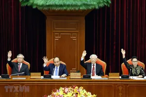 Tổng bí thư Nguyễn Phú Trọng cùng các vị lãnh đạo Đảng, Nhà nước trên bàn chủ tịch Hội nghị Trung ương 10, tháng 5-2019. Ảnh: TTXVN
