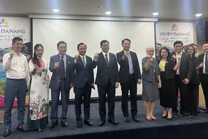 Lãnh đạo các sở ngành Đà Nẵng tại chương trình quảng bá du lịch. Ảnh: MT.