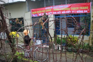 Người Đà Nẵng vui mừng khi bức tường ngăn khu dân cư gần 50 năm mới bị đập bỏ 