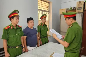 Bị lừa tiền khi nhờ làm giấy đăng ký xe