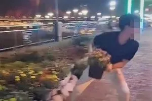 Quay clip ăn trộm để câu view, 2 thanh niên được mời lên làm việc