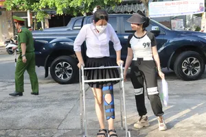 Hỗ trợ nhiều học sinh gặp sự cố khi đi thi vào lớp 10