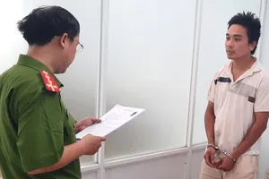 Khởi tố ‘cò đất’ làm sổ đỏ giả lừa đảo hàng tỉ đồng