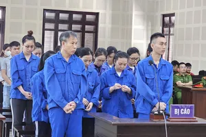 Giám đốc cùng nhân viên làm giả hồ sơ đưa người xuất cảnh qua Canada