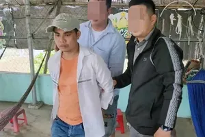 Cụ bà 72 tuổi bị giật dây chuyền khi tập thể dục buổi sáng