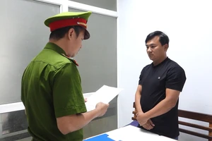 Khởi tố thêm đồng phạm vụ giết người vì mâu thuẫn tiền bo cho nhân viên rót bia