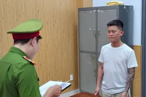 Sang Campuchia để móc nối tạo đường dây đánh bạc hơn 2.000 tỉ đồng