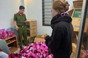 Khởi tố nữ giám đốc công ty mỹ phẩm sản xuất, buôn bán hàng giả