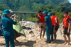 Hai sinh viên tử vong khi lội suối ở Đà Nẵng