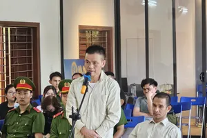  Liều lĩnh thuê xe chở mình cùng "gói hàng" từ TP.HCM ra Đà Nẵng