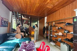 Nhà bị tạm dừng giao dịch vì chủ cũ nợ 40 triệu đồng án phí