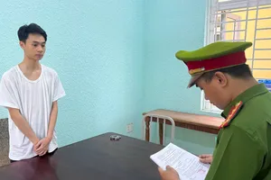 Giả tiệm cầm đồ có uy tín để chiếm đoạt tài sản