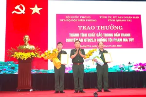 Khen thưởng 'nóng' lực lượng phá chuyên án nửa tấn ma tuý ở Quảng Trị