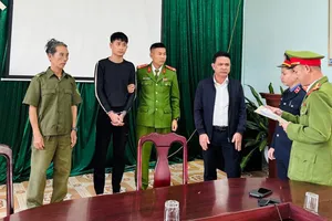 Con trai chém trúng bố trong lúc rượt đuổi em ruột