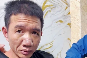 Đột kích nhà riêng, bắt quả tang 3 nam nữ đang 'phê' ma túy