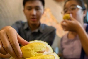 Cơ thể sẽ như thế nào nếu ăn quá nhiều sầu riêng? 