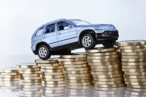 Vì sao đã mua ô tô phải chấp nhận mất 61 triệu đồng/năm?