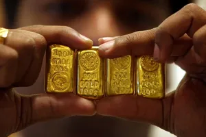 Giá vàng, đô la Mỹ rủ nhau rớt thảm 