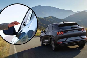 Xe Ford bất ngờ được loại bỏ tay nắm cửa