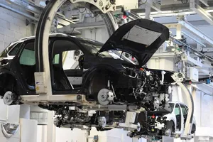 Toyota, Honda sắp tăng giá xe vì lý do này?