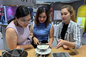 Mặc kệ dịch bệnh, 1 ông trùm vàng lãi hơn 1.000 tỉ