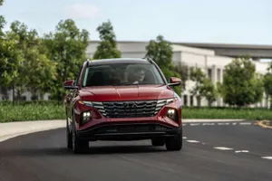 Hyundai Tucson 2022 có giá hấp dẫn chỉ 602 triệu