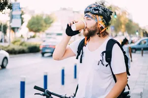 Uống cà phê buổi sáng giúp đốt mỡ nhanh hơn