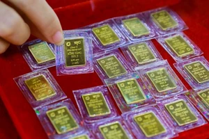 Giá vàng sẽ rớt mạnh còn 41,6 triệu/ lượng?