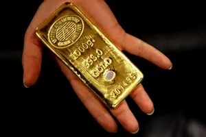 Bị bán tháo, vàng rớt mạnh chỉ còn 49,7 triệu đồng