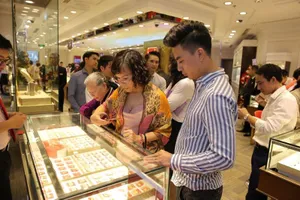 Giá vàng liên tục tăng không có điểm dừng