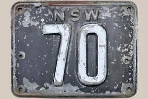 Một người vừa bán được biển số xe với mức giá hàng tỉ đồng