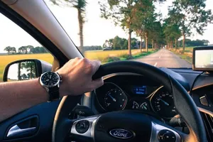 Cách dừng ô tô khi xe bị hỏng phanh