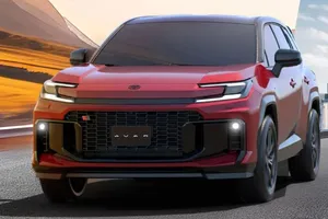 Toyota ra mắt chiếc ô tô này để cạnh tranh với xe điện Trung Quốc