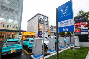 Cách một công ty tư nhân mở rộng hạ tầng trạm sạc