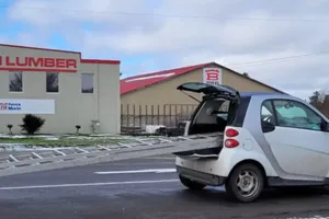 Dùng ô tô chở một cái thang, bị phạt tiền hơn 5 triệu đồng 